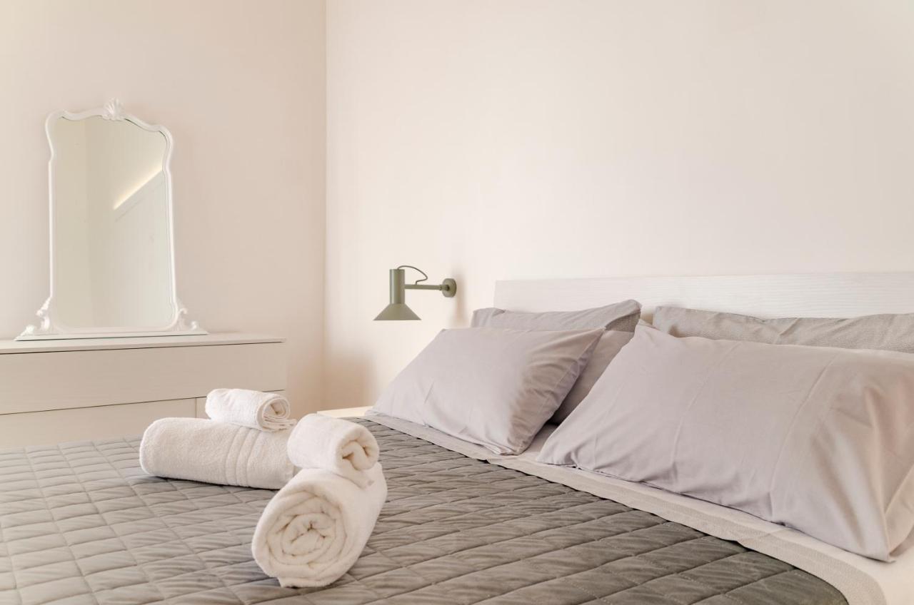 Apulialux Marietta Luxury House - Centro Storico Apartment Brindisi Luaran gambar